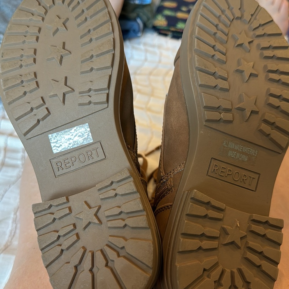 Boots - Picture 5 of 5